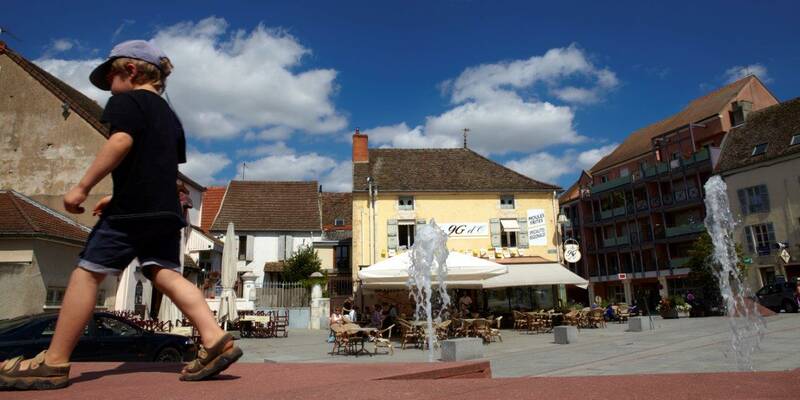 Place de Chagny, Pays Beaunois